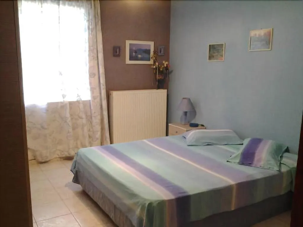 Room, Windy Place, Crete