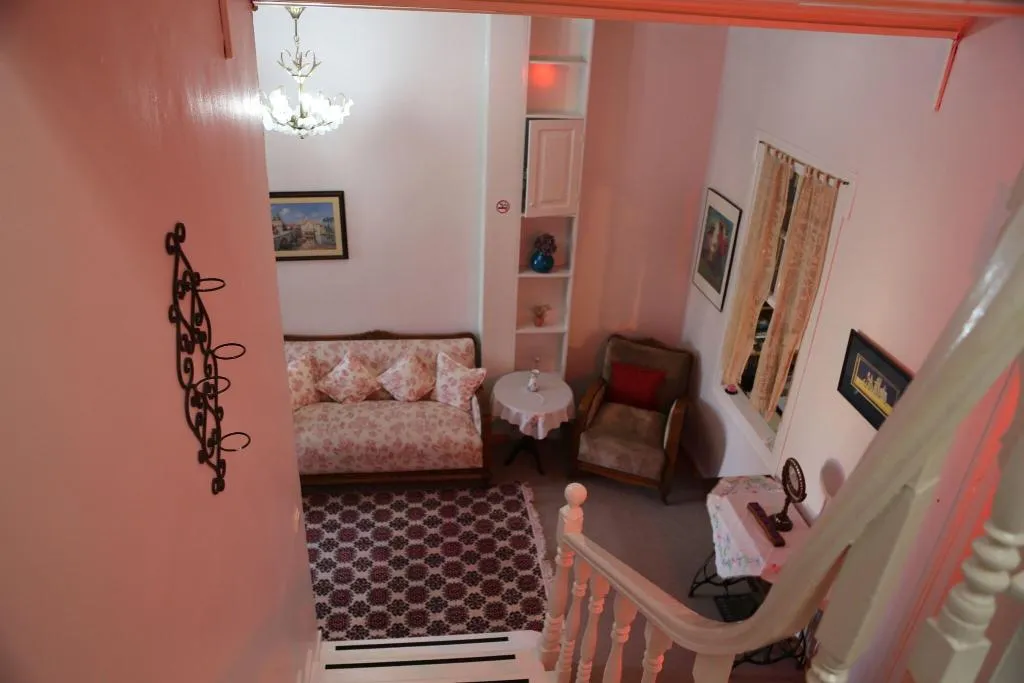 Lobby, Eolya Konukevi, Izmir