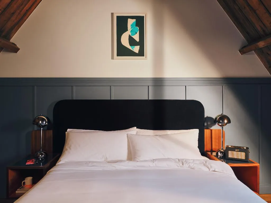 STUDIO STANDARD Room, The Hoxton Lloyd Amsterdam, Amsterdam
