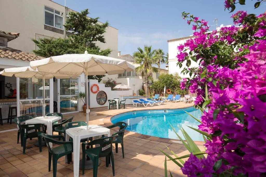 Pool, Sultan, Majorca