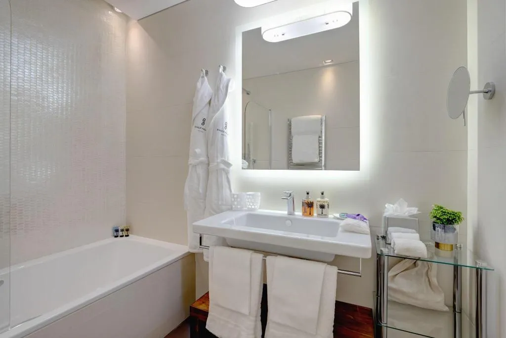 DOUBLE SUPERIOR QUEEN BED Room, Singer Palace Hotel, Rome