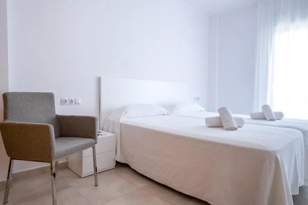 Room, S'Alamera Suites Hotel & Apartments, Ibiza
