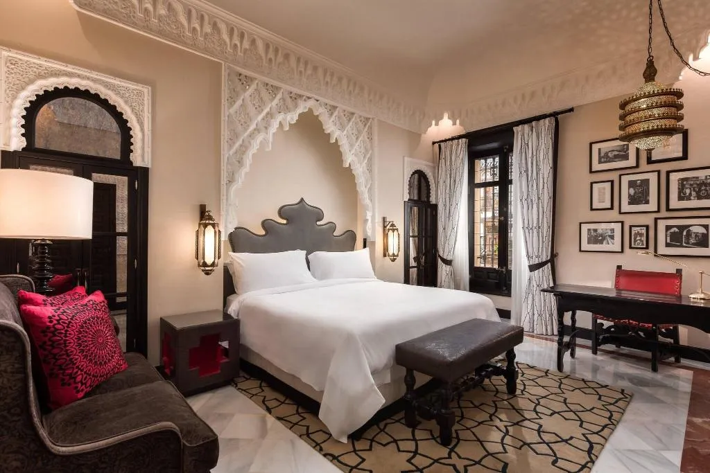 Room, Alfonso XIII, Seville