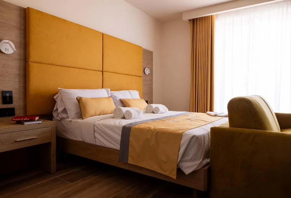 DOUBLE DELUXE Room, C'est La Vie Boutik Swieqi, Malta