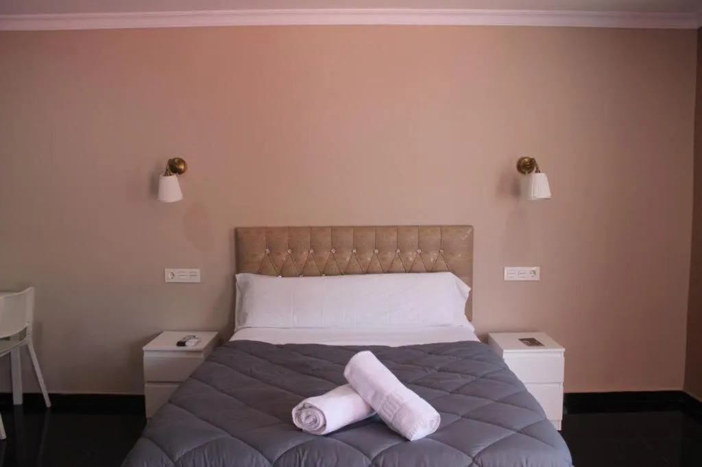 Room DELUXE ONE BED Room, Rancho Grande (ex.Villa Costa Marbella), Costa Del Sol