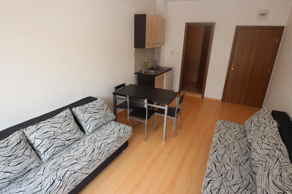 STUDIO CAPACITY 4 Room, Menada Sunny Day 6, Bourgas