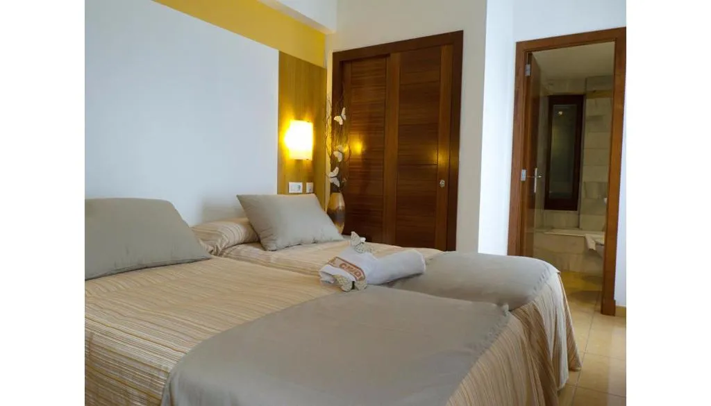 DOUBLE SINGLE USE STANDARD Room, Sagitario Hostal Ciutadella, Menorca
