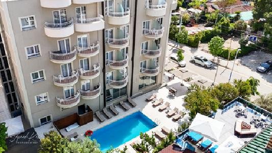Marika Hotel, Kavaje
