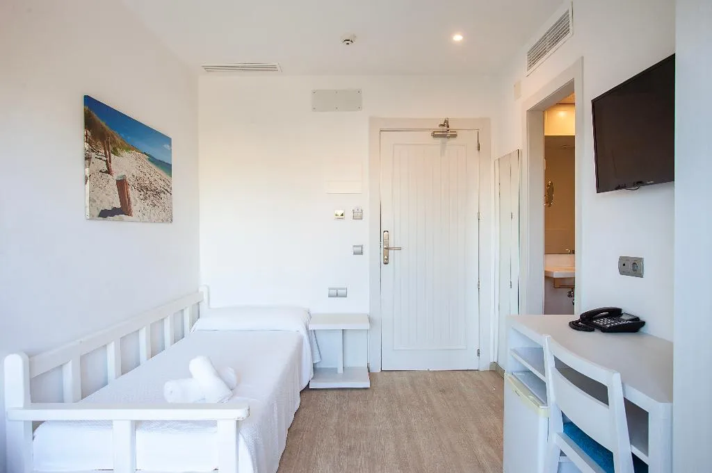 TRIPLE STANDARD Room, Hotel Rosales Formentera, Ibiza