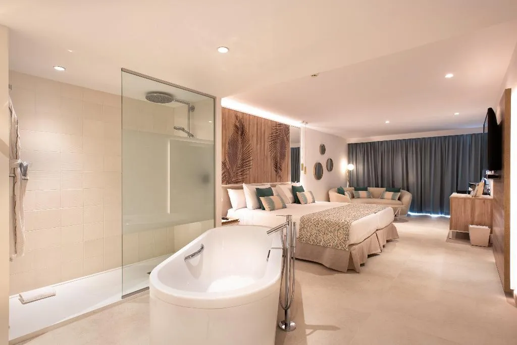 JUNIOR SUITE GARDEN VIEW Room, Guayarmina Princess, Tenerife