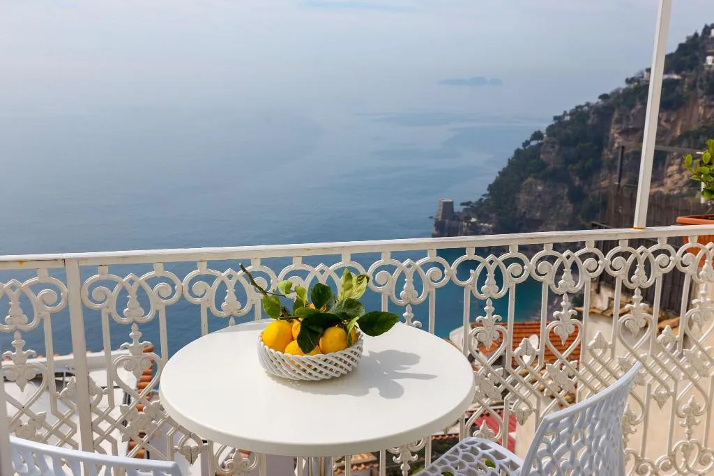 Terrace, B&B Casa Nilde Positano, Naples