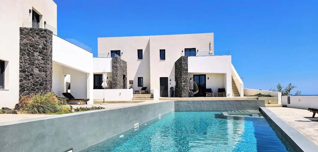 Sports and Entertainment, MyLithos Suites, Santorini