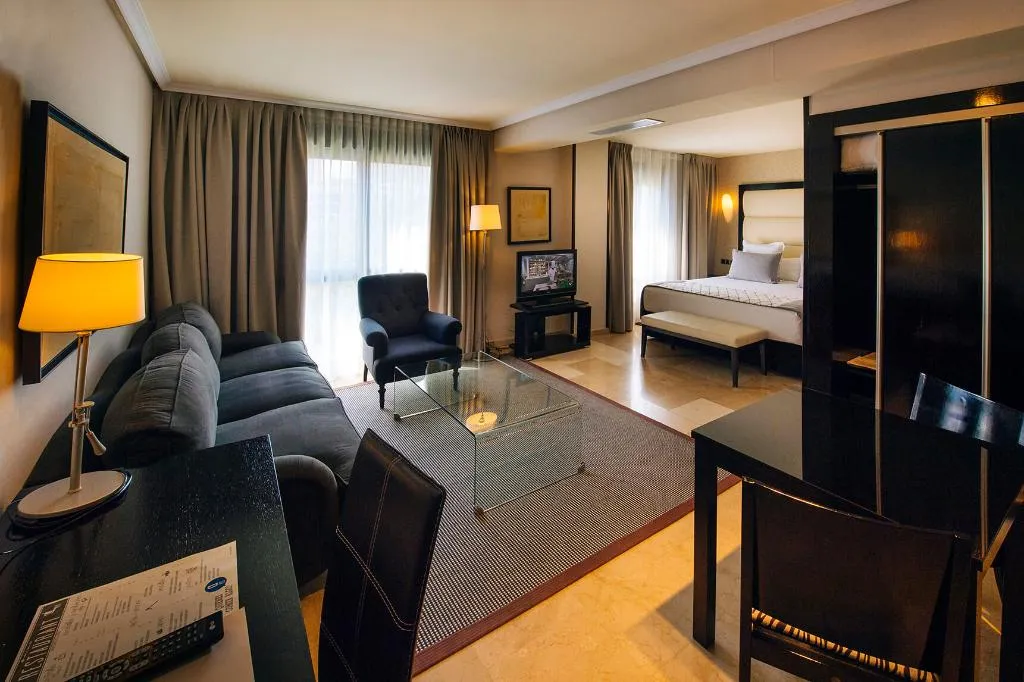 DOUBLE STANDARD Room, Mirador de Chamartin, Madrid