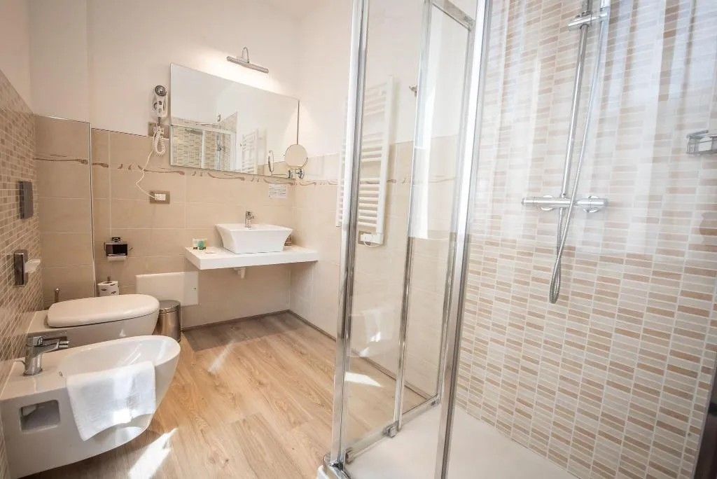 Room, Hotel Rosa, Milan