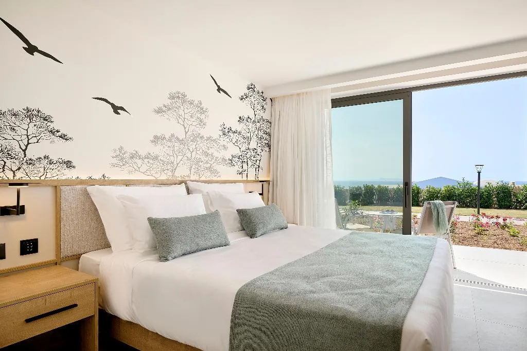 FAMILY ROOM SEA VIEW Room, Iberostar Waves Creta Panorama & Mare, Crete