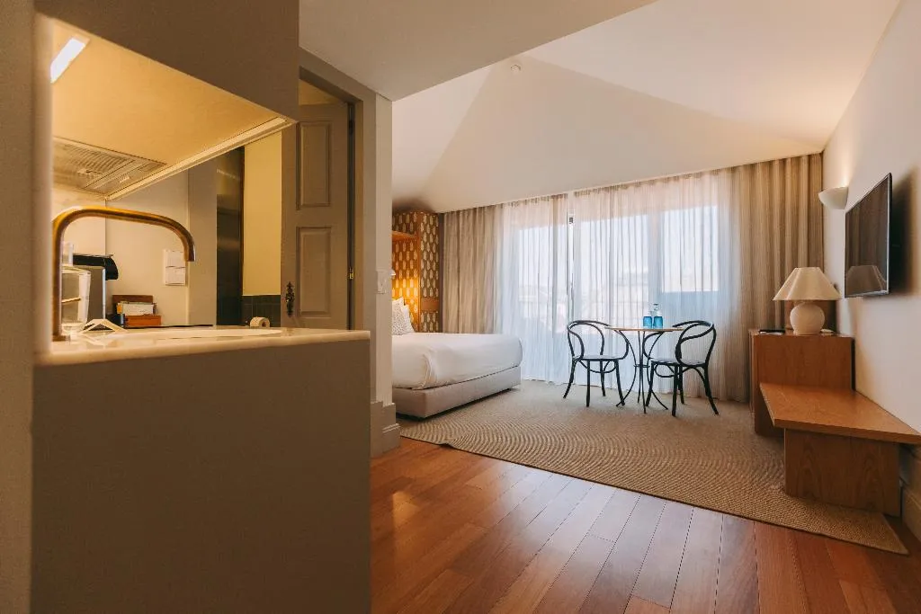 Double or Twin CLASSIC WITH BALCONY Room, Torel Saboaria, Porto