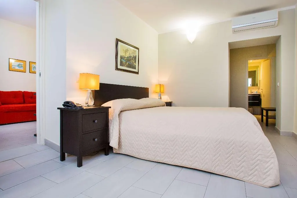 APARTMENT TWO BEDROOMS Room, Residence Le Axidie Sure Hotel Collection by BW, Naples