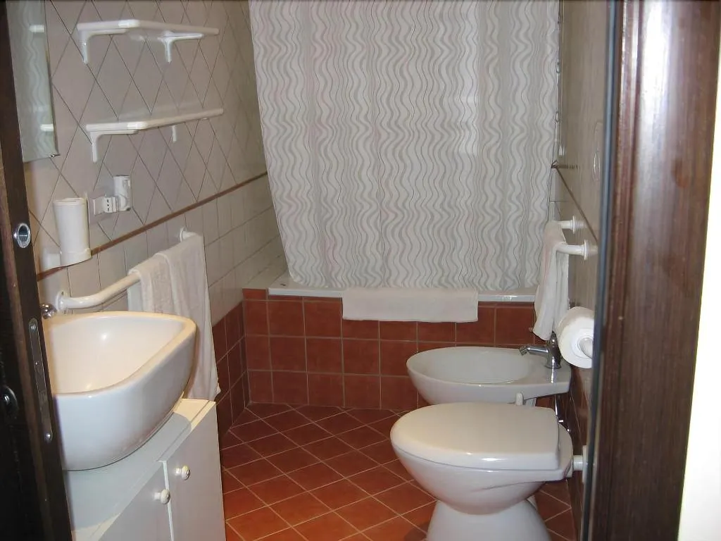 Room, Kiara Guesthouse, Rome