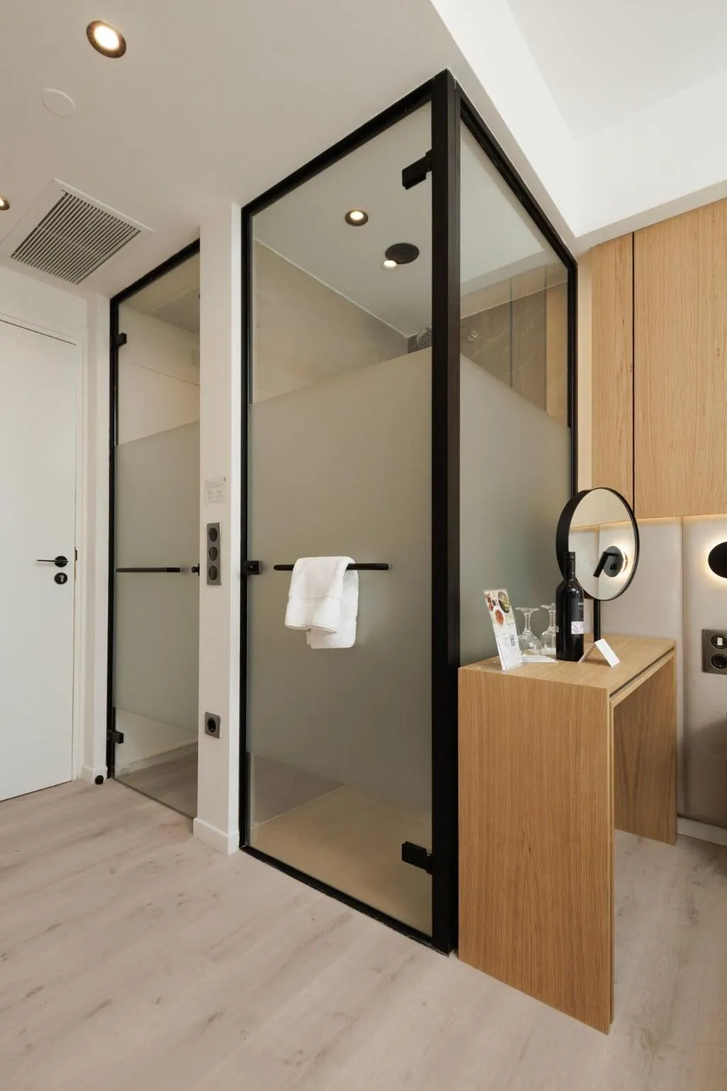 Room, Hilton Garden Inn Athens Syggrou Avenue, Athens