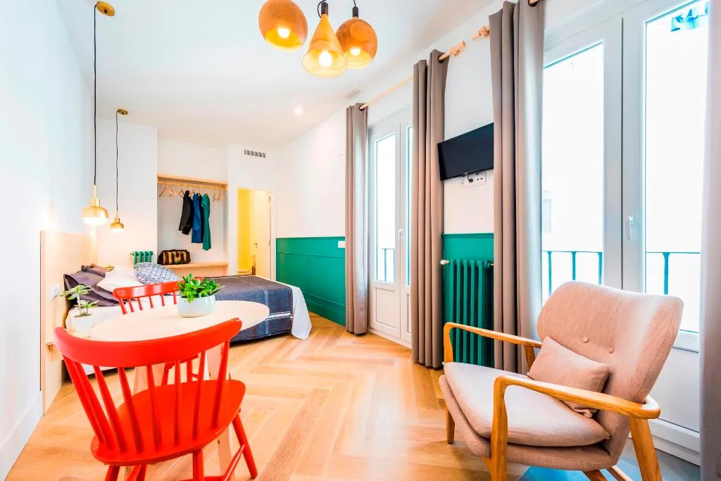 STUDIO STANDARD Room, Be Mate Gran Vía Suites, Madrid
