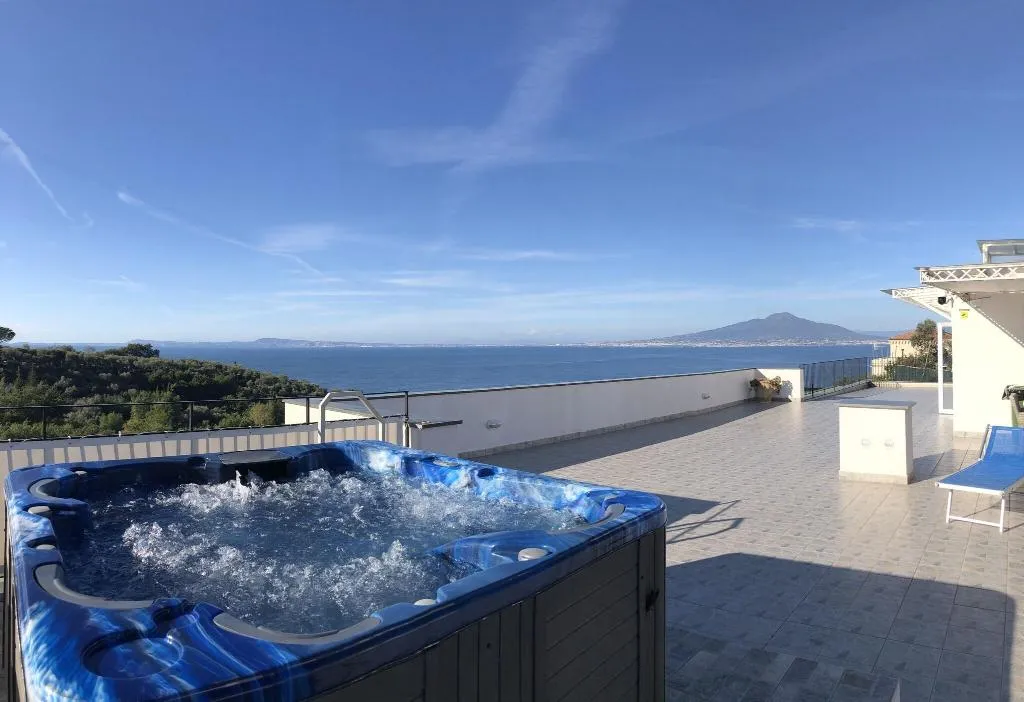 General view, Hotel Britannia, Naples