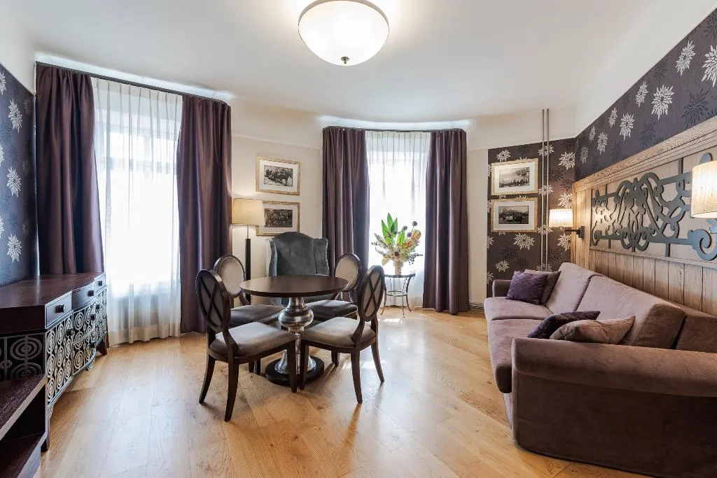 JUNIOR SUITE STANDARD Room, Eurostars Metropole Riga, Riga