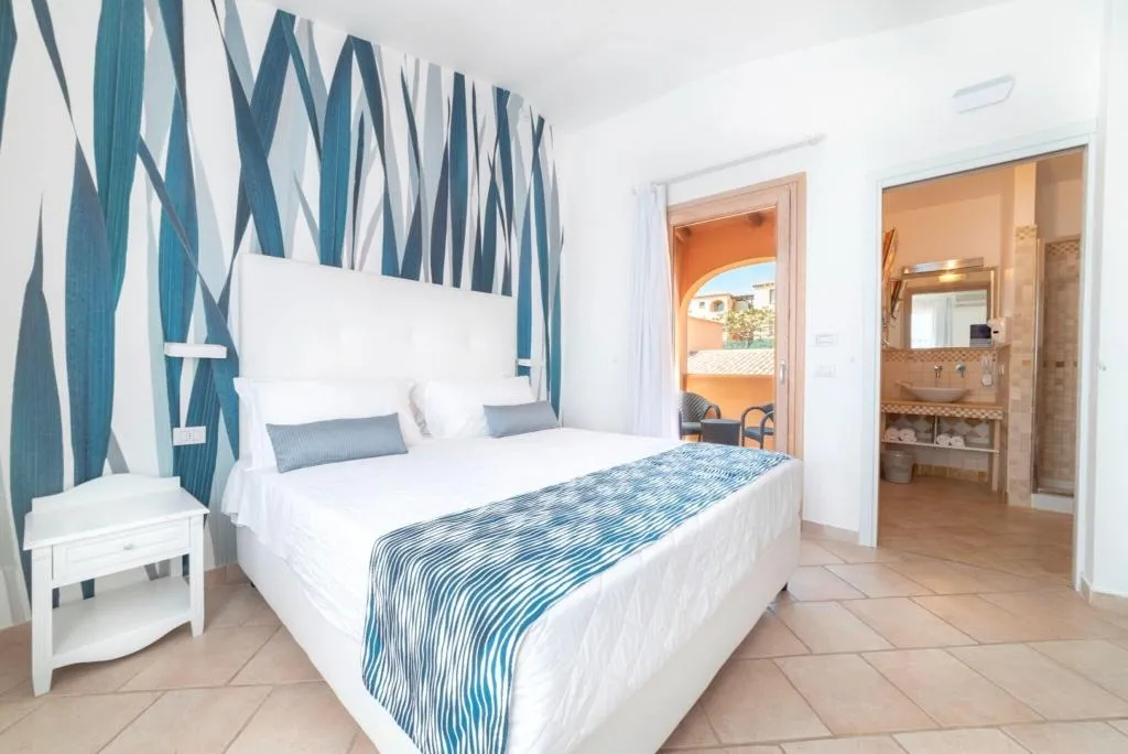 TRIPLE COMFORT Room, Janna'e Sole Resort, Olbia