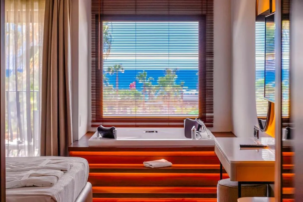 DOUBLE WITH JACUZZI Room, Belek Beach Resort, Antalya