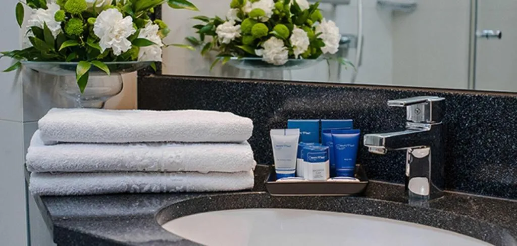 APARTMENT KING SIZE BED Room, Booking Hotel Crown Piast & Spa*****, Krakow
