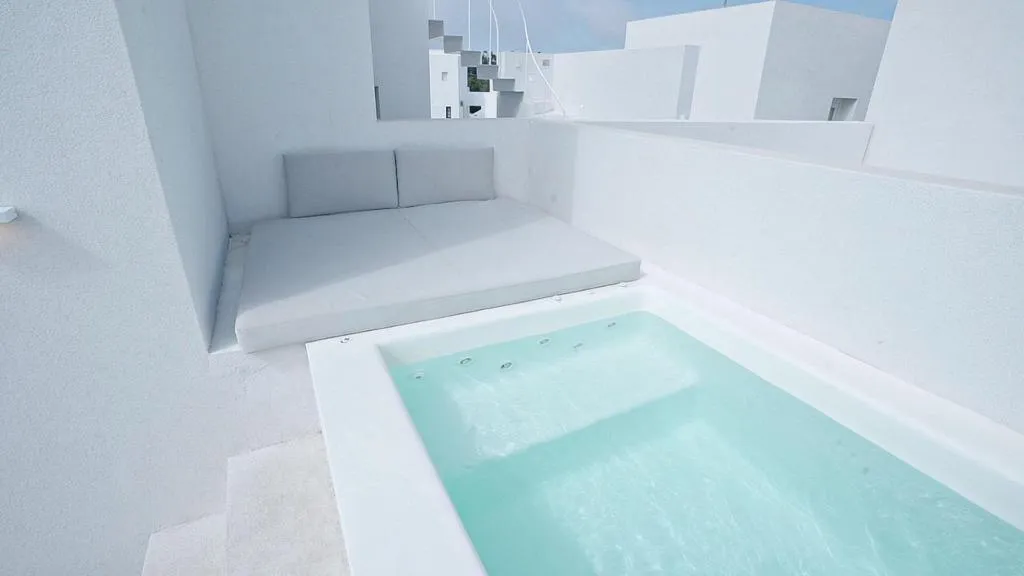 Room, Neo Luxury Suites, Santorini