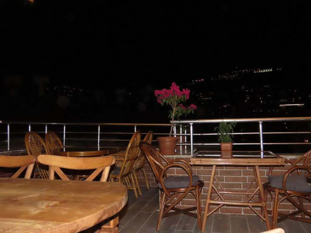 Terrace, Kadeer Hotel, Antalya