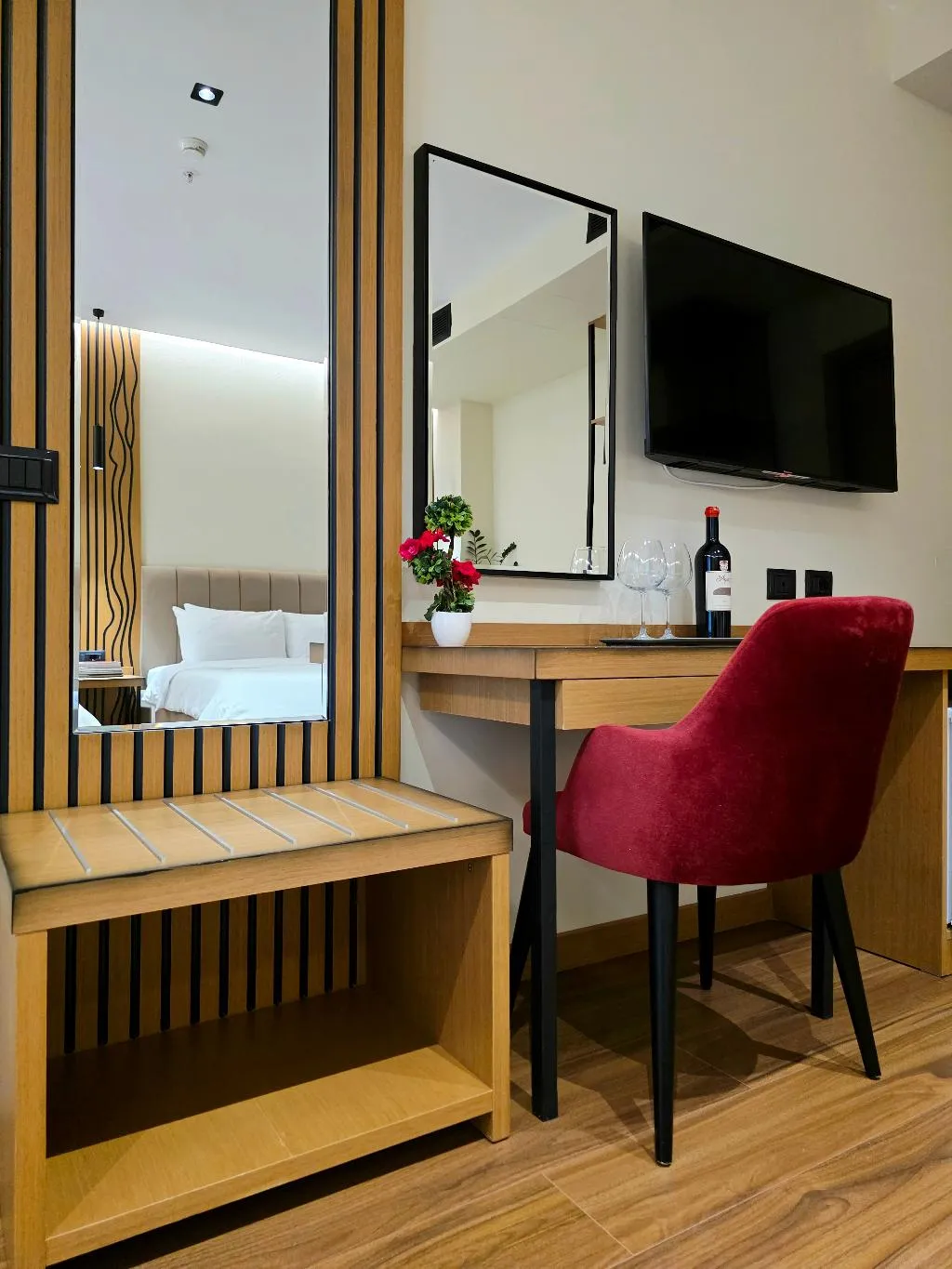 QUADRUPLE CITY VIEW TWO DOUBLE BEDS Room, Valza Boutique Hotel, Kavaje