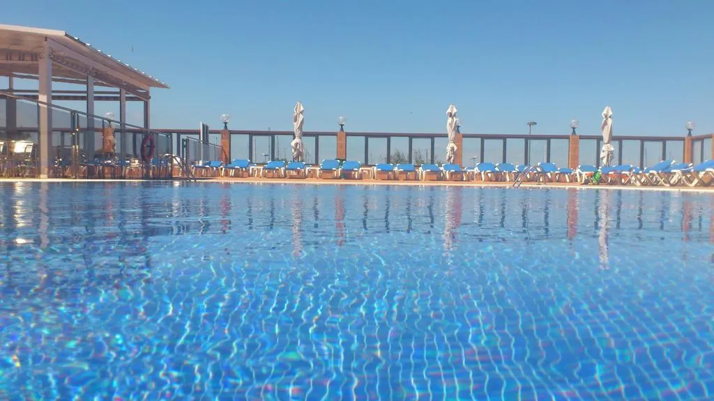 Pool, Univers, Costa Brava