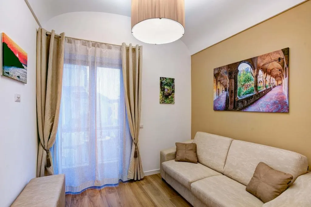 Room, Cuore Di Sorrento Suites, Naples