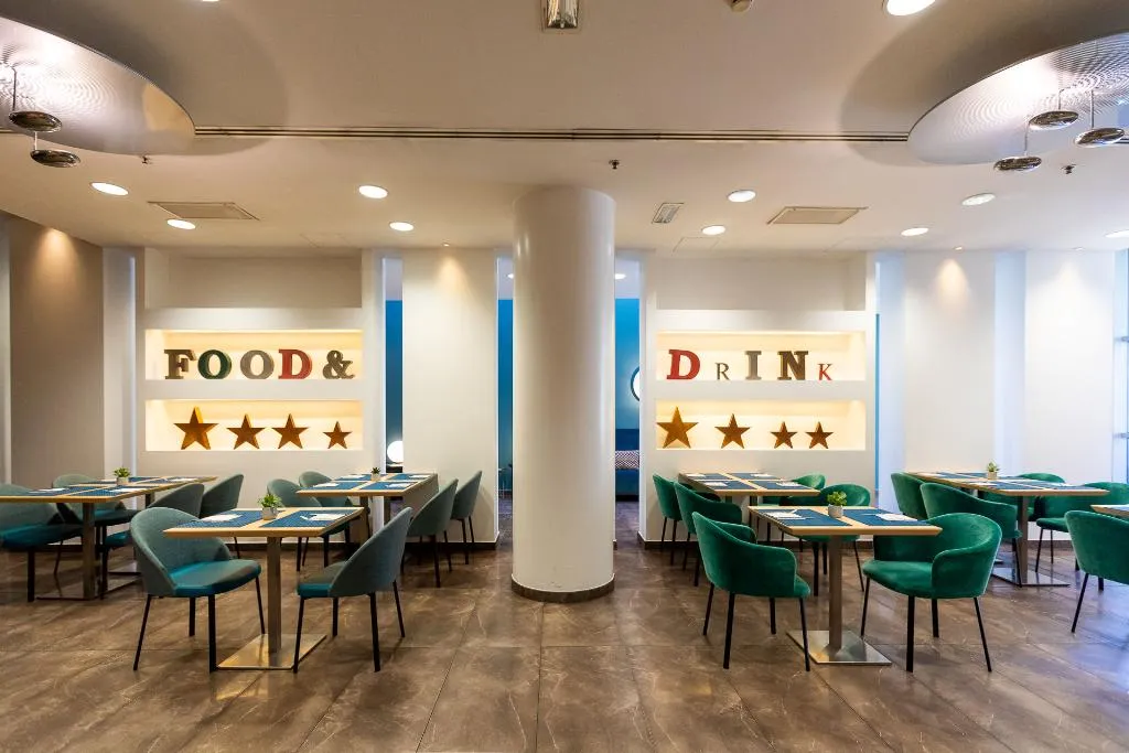 Restaurant, Ramada Plaza Milano Hotel, Milan