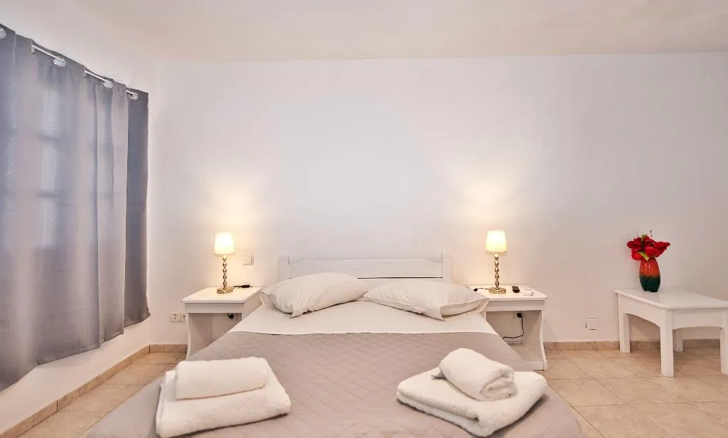 Double or Twin POOL VIEW Room, Caldera View Resort-Adults only, Santorini