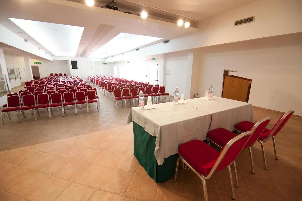 Conferences, Club Esse Roccaruja, Alghero
