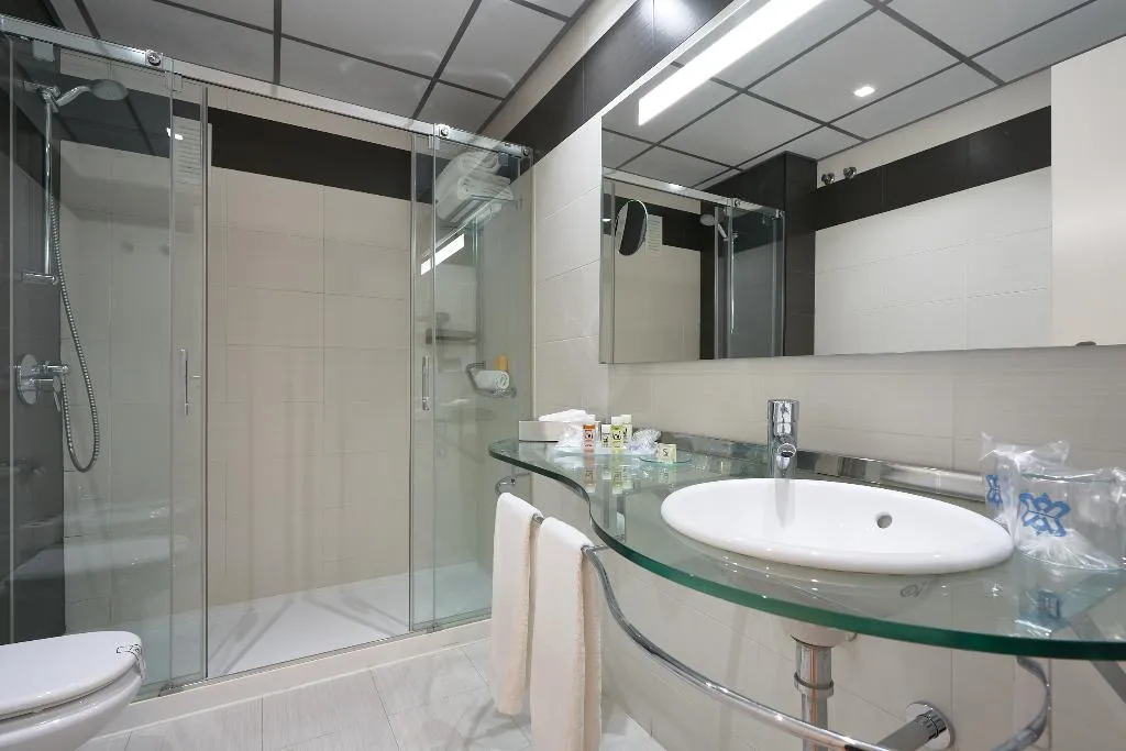 Double or Twin STANDARD Room, Monte Triana, Seville