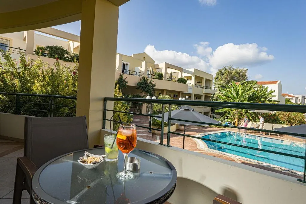 Room, Helios, Crete