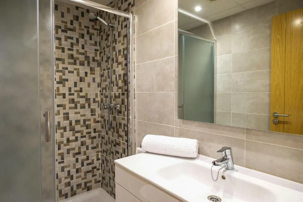 Room, S'Alamera Suites Hotel & Apartments, Ibiza