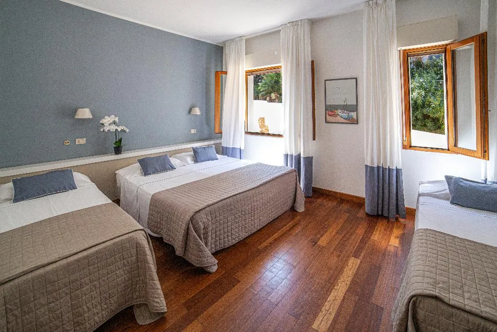 QUADRUPLE STANDARD Room, Punta Nord-Est, Palermo