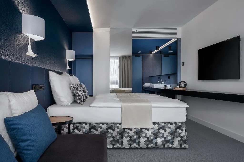 QUADRUPLE DELUXE Room, Urban Creme, Prague