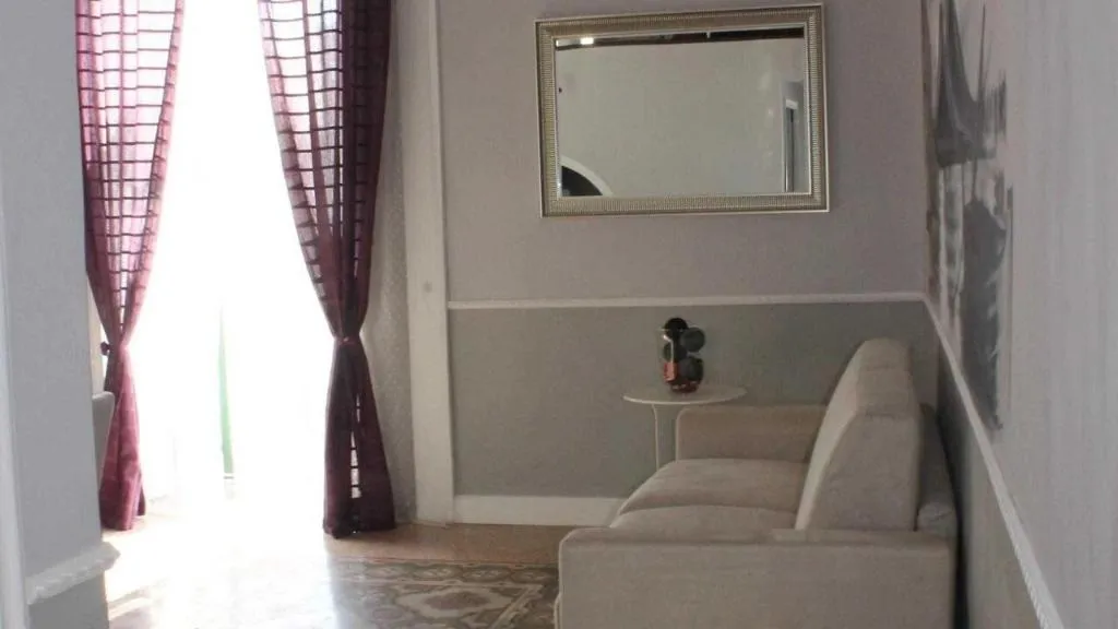 Room, B&B La Torretta di Chiaia, Naples