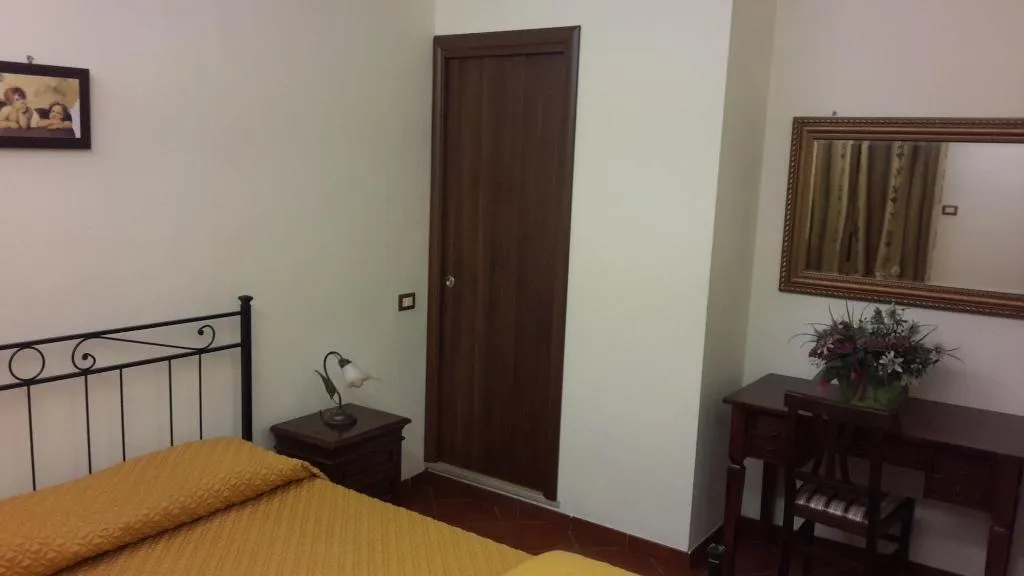 Room, B&B Rupe Antica, Rome
