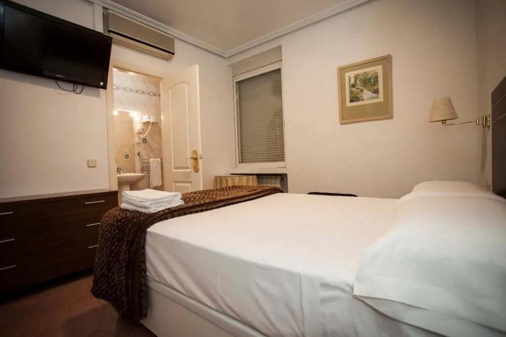 Room, Hostal JQC Ártico, Madrid
