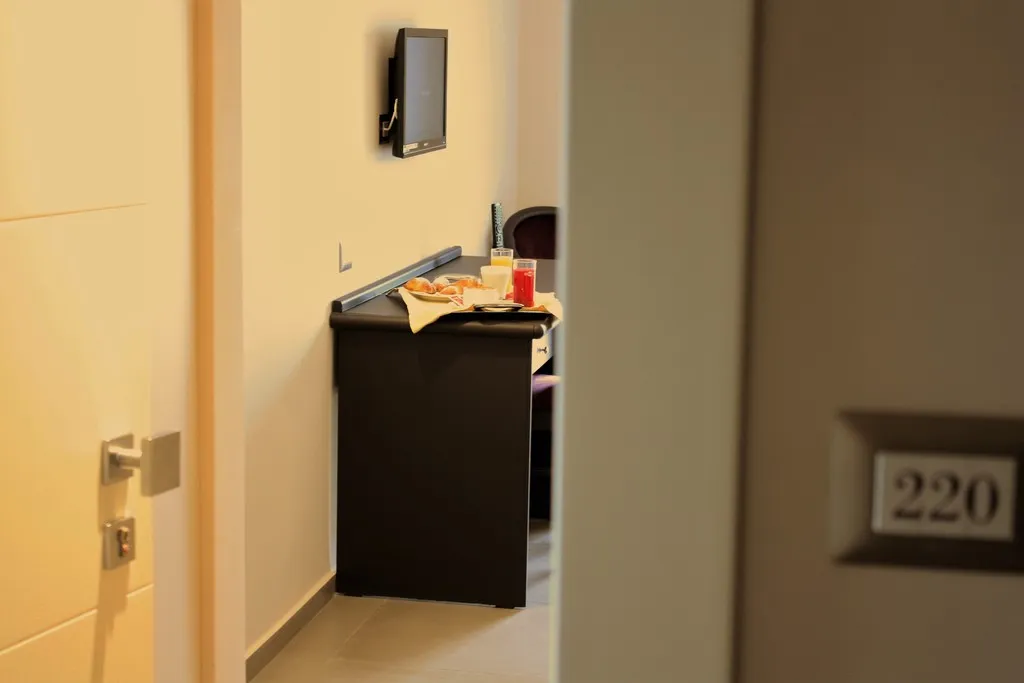Room, Europa di Arzano, Naples