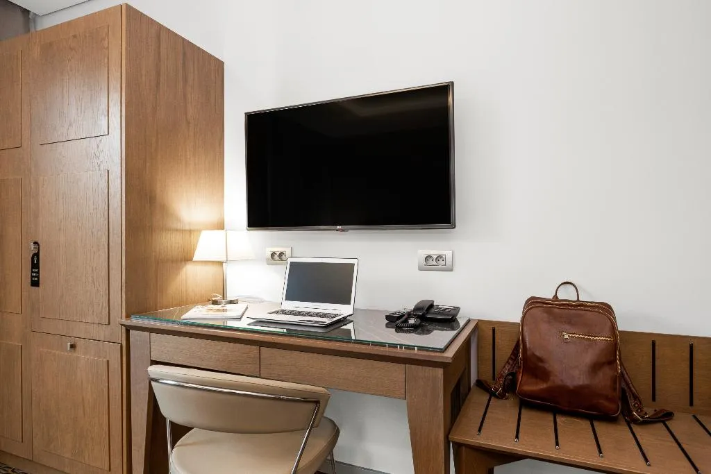 Double or Twin EXECUTIVE Room, Hotel Royal Prague, Prague