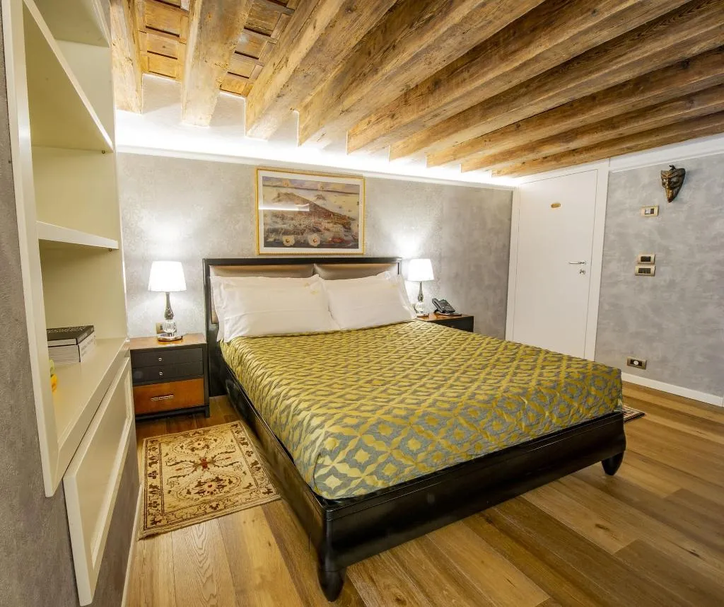 Room, EGO' Residence Venice, Venice