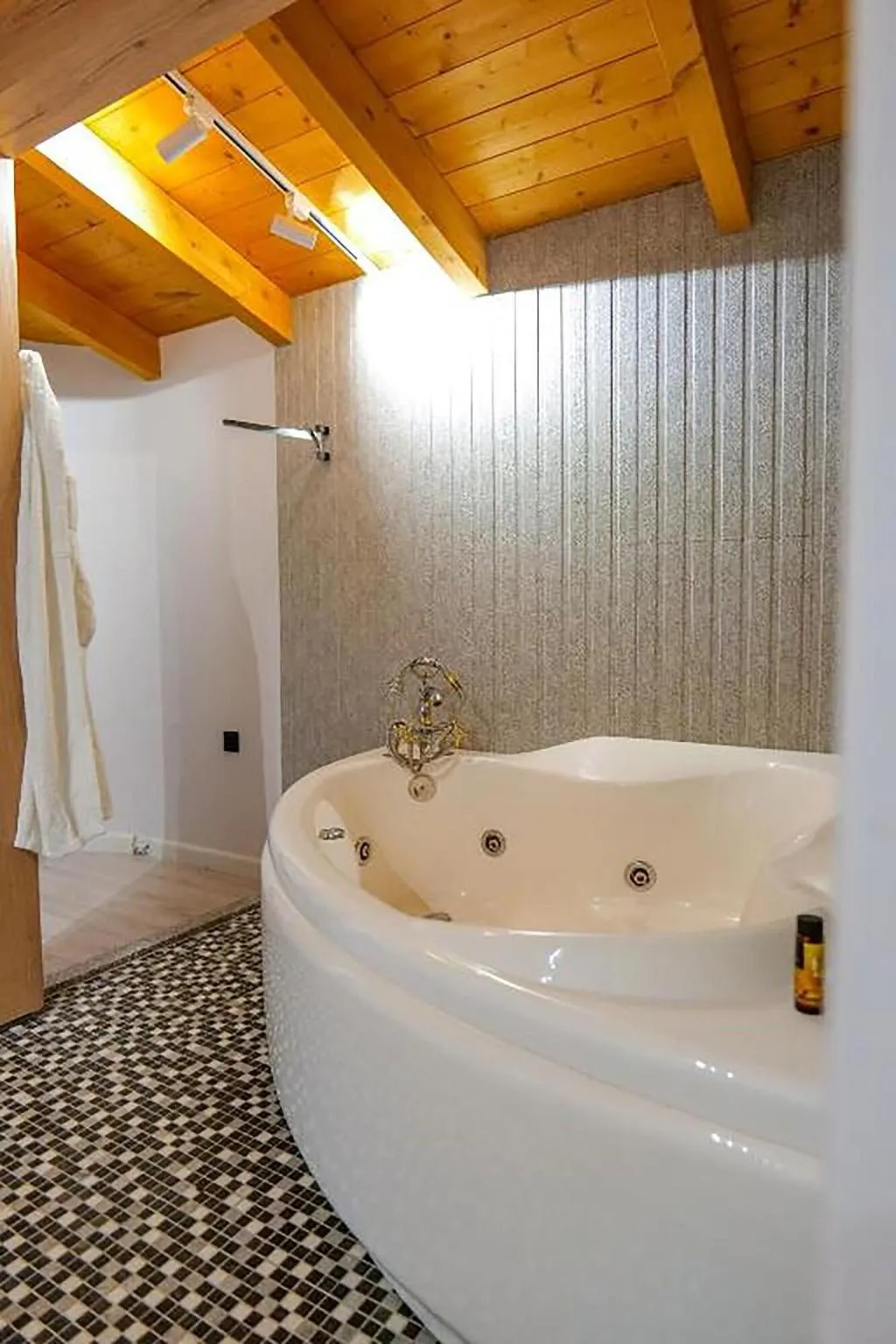 Room, Hotel Semajo, Kavaje