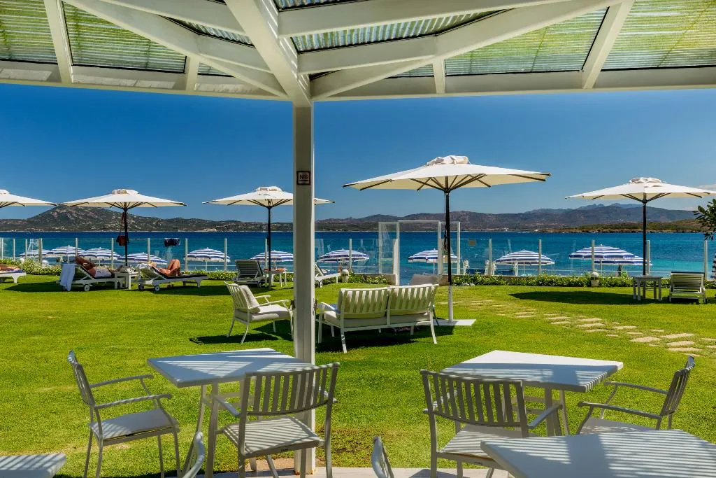 Terrace, The Pelican Beach Resort & Spa - Adults Only, Olbia